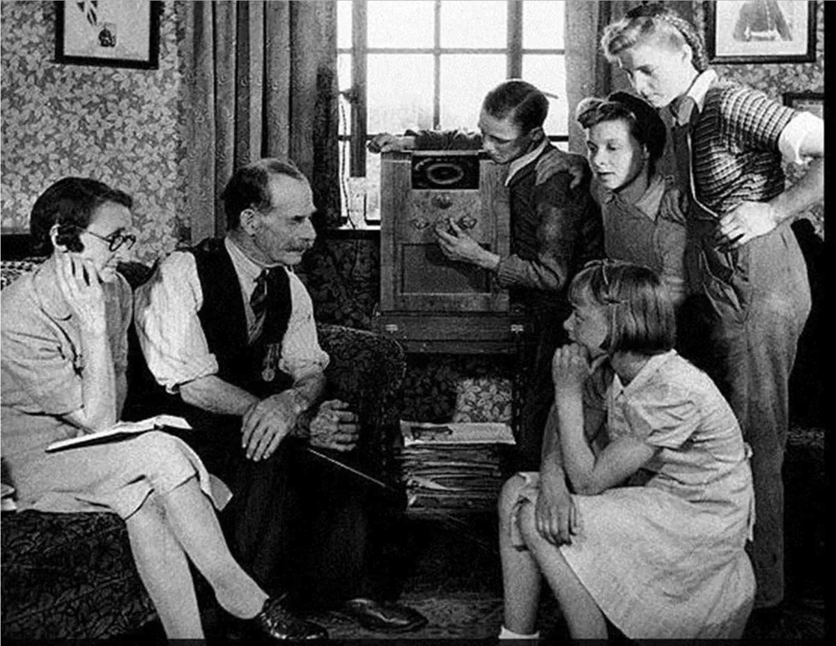 LA HISTORIA DE LA RADIO